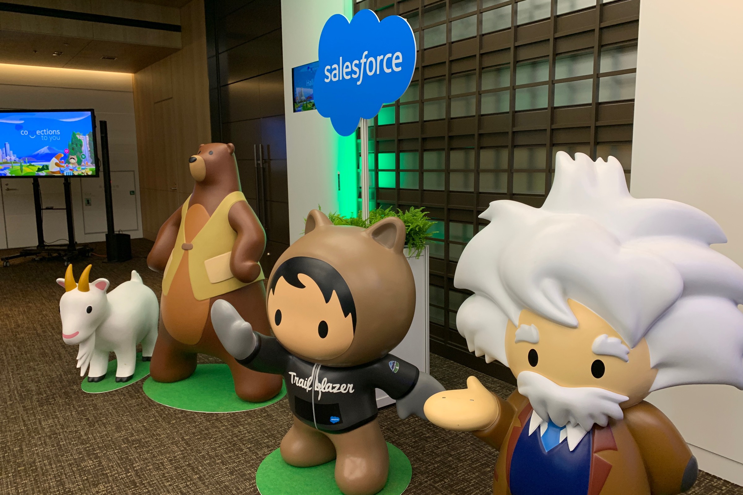 ついに日本に上陸！アメリカのマーケティング最新情報をキャッチしよう！Salesforce「Connections To You」